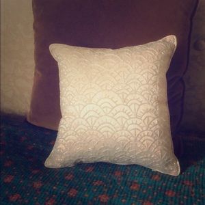 White Swan Beaded Vintage Pillow